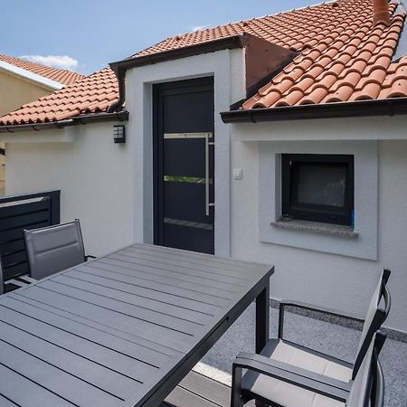 Apartmani Simi - The Sun Crikvenica Esterno foto