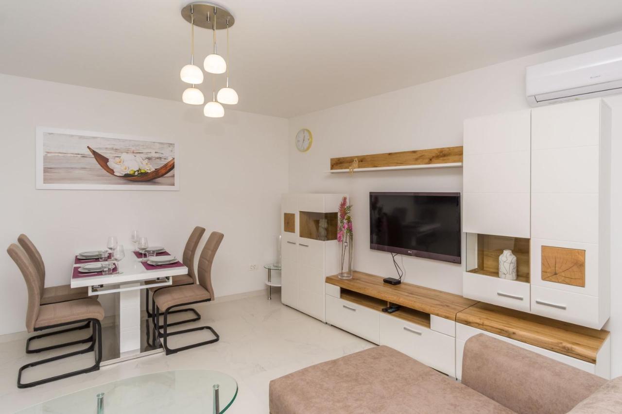 Apartmani Simi - The Sun Crikvenica Esterno foto