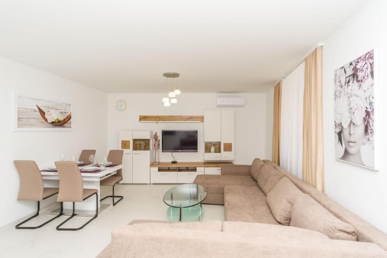 Apartmani Simi - The Sun Crikvenica Esterno foto
