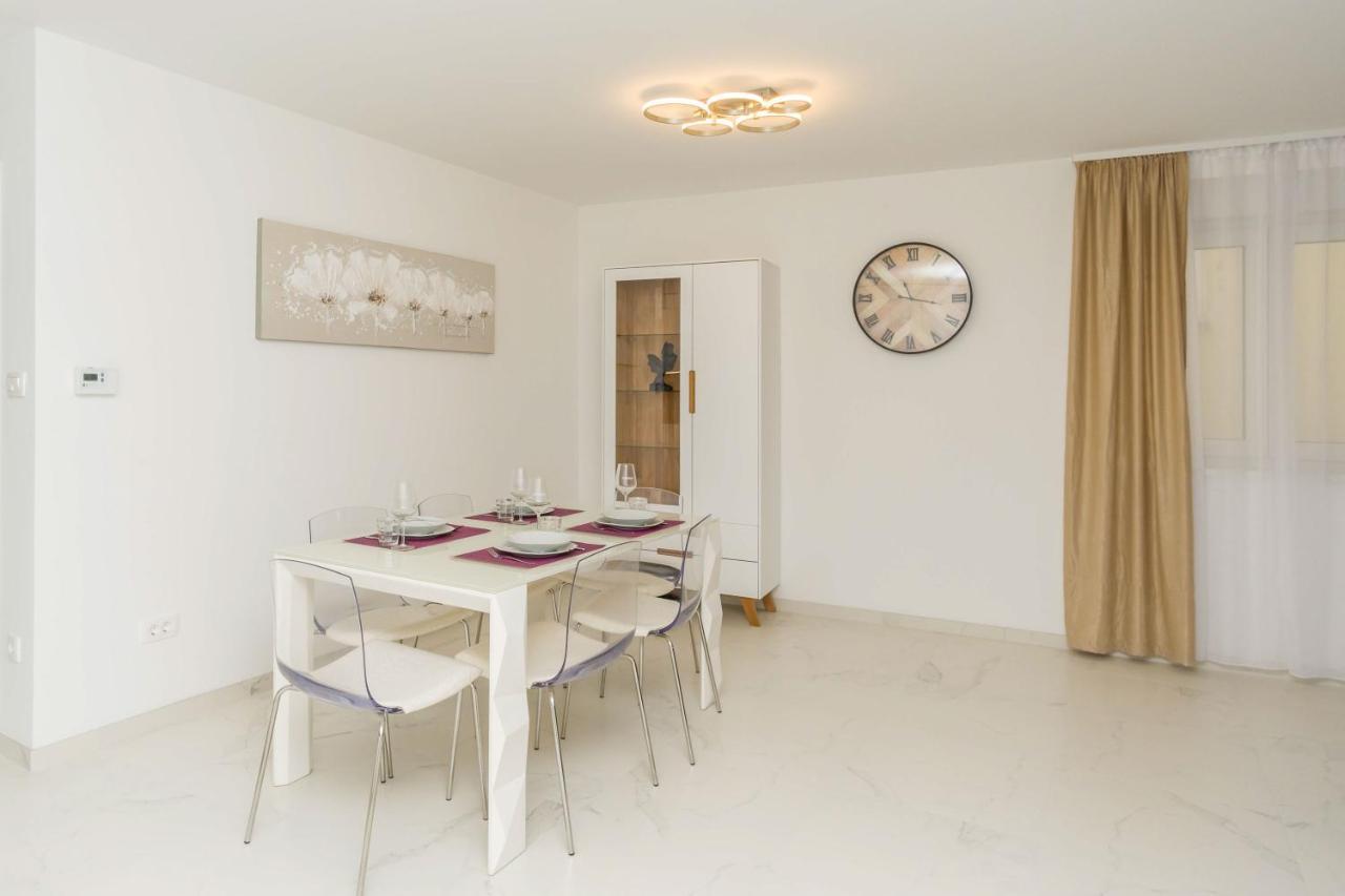 Apartmani Simi - The Sun Crikvenica Esterno foto
